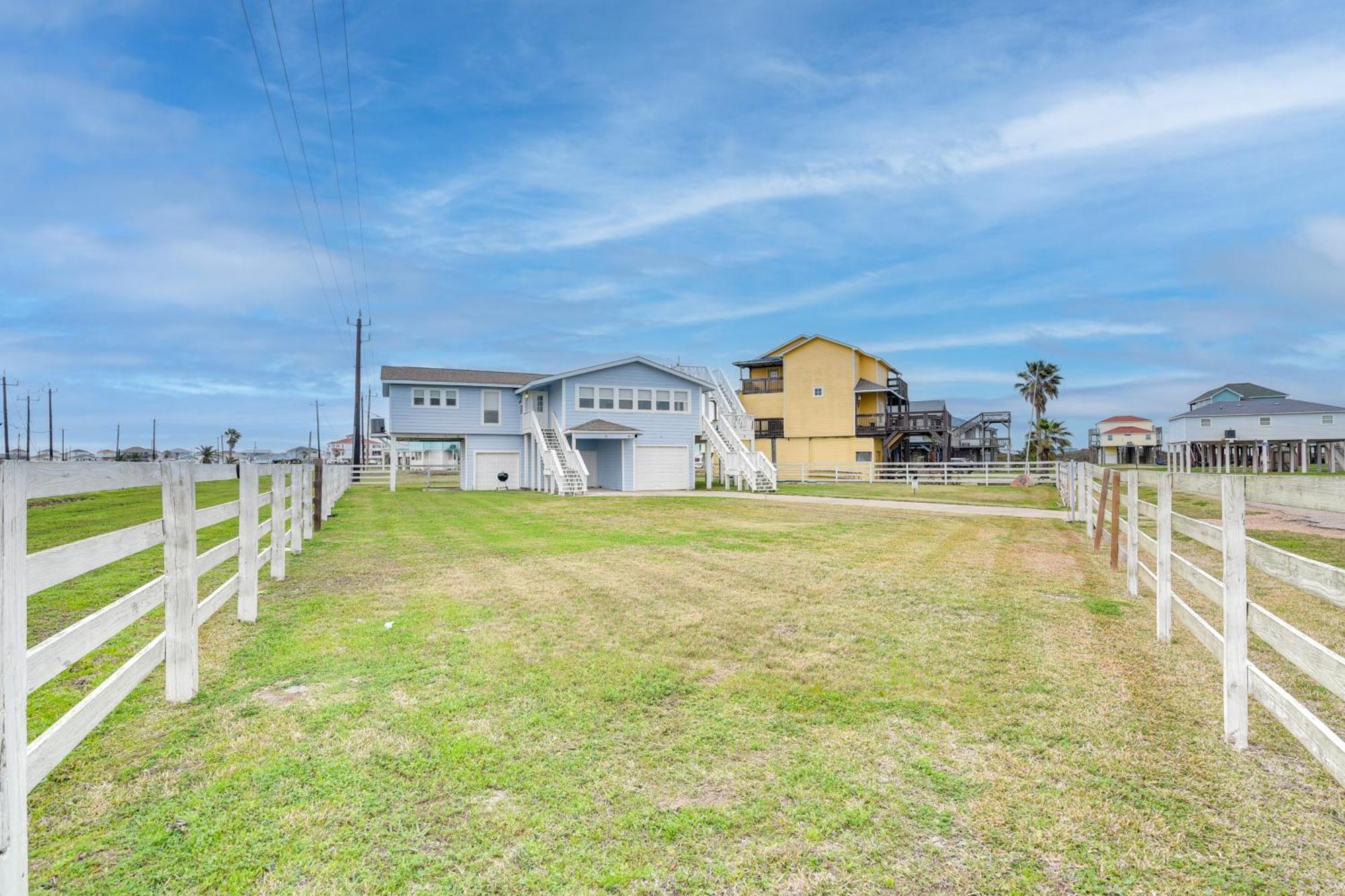 Modern Freeport Home Short Walk To Surfside Beach Dış mekan fotoğraf