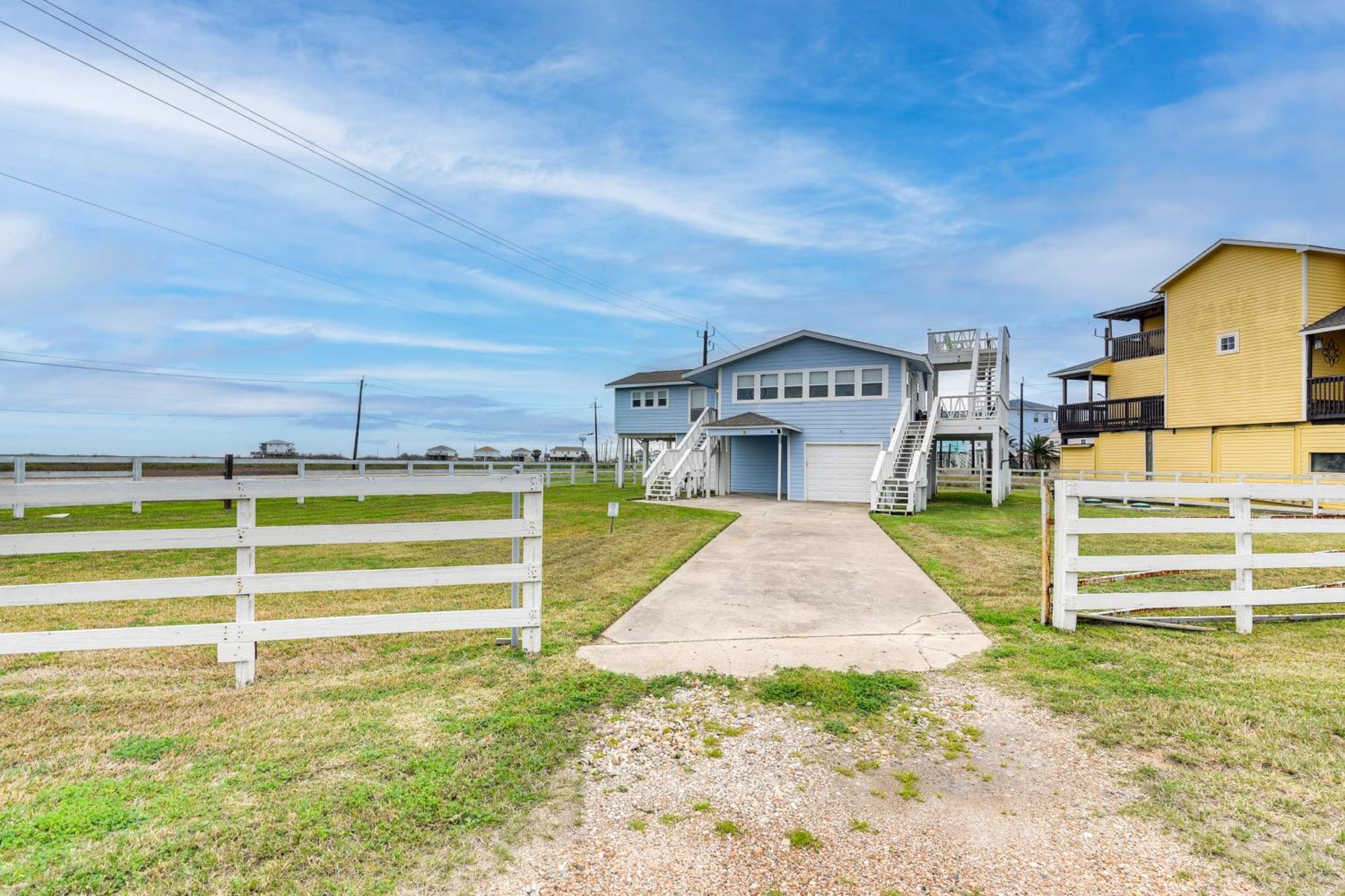 Modern Freeport Home Short Walk To Surfside Beach Dış mekan fotoğraf